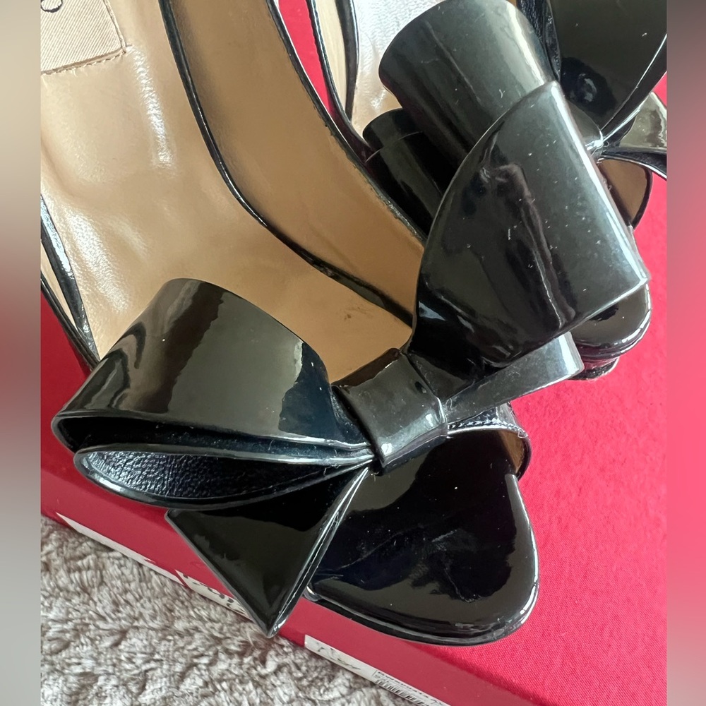 Valentino authentic patent leather bow stiletto heels - Picture 15 of 15